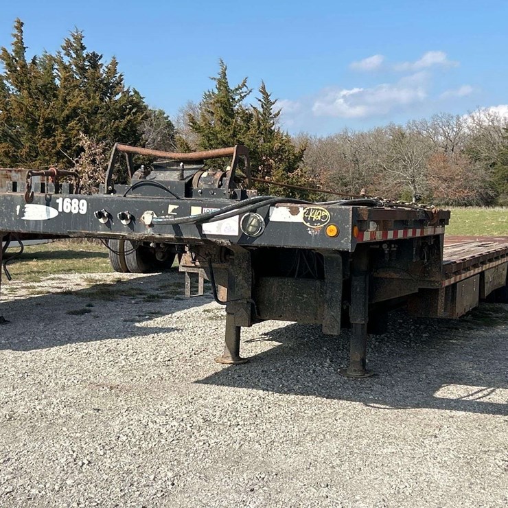 2008 Ledwell LW48HTHT2 48ft. 40 Ton Hydratail T/A Step Deck Trailer