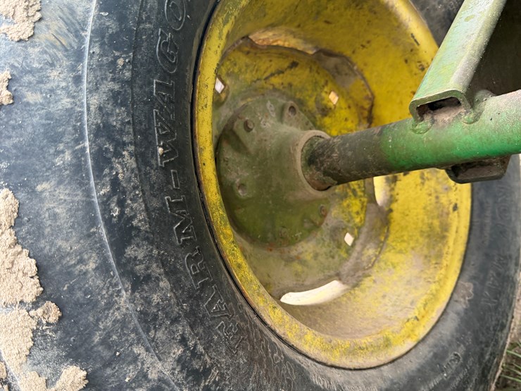 john-deere-25-image-16