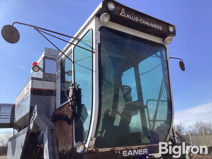1982-gleaner-f2-image-11