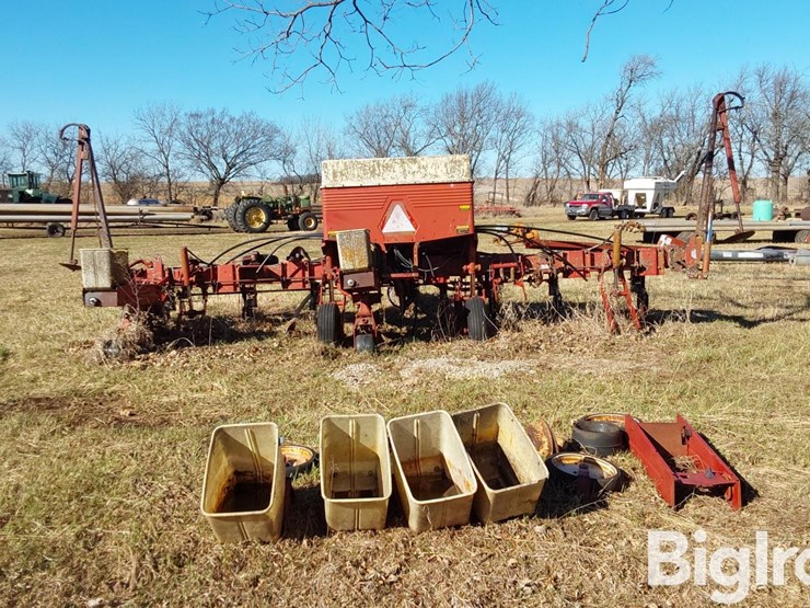 international-800-image-6