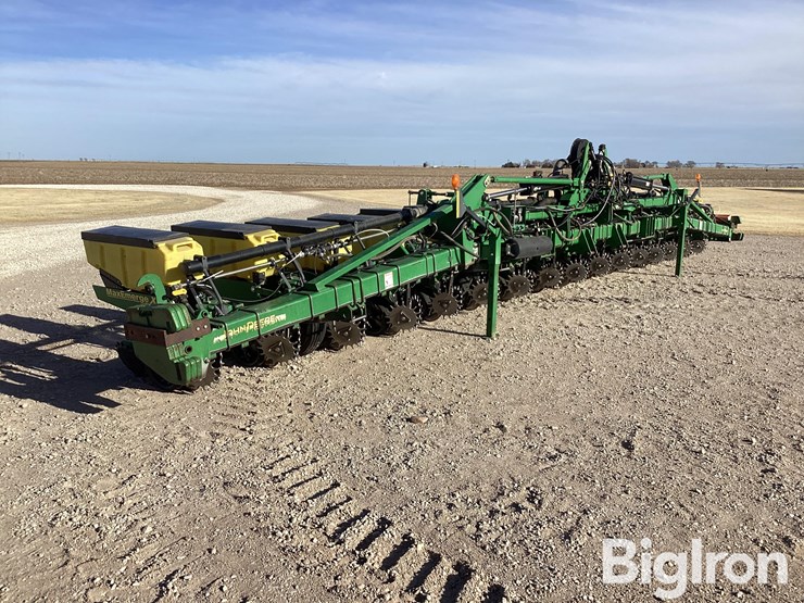 john-deere-1720-image-3