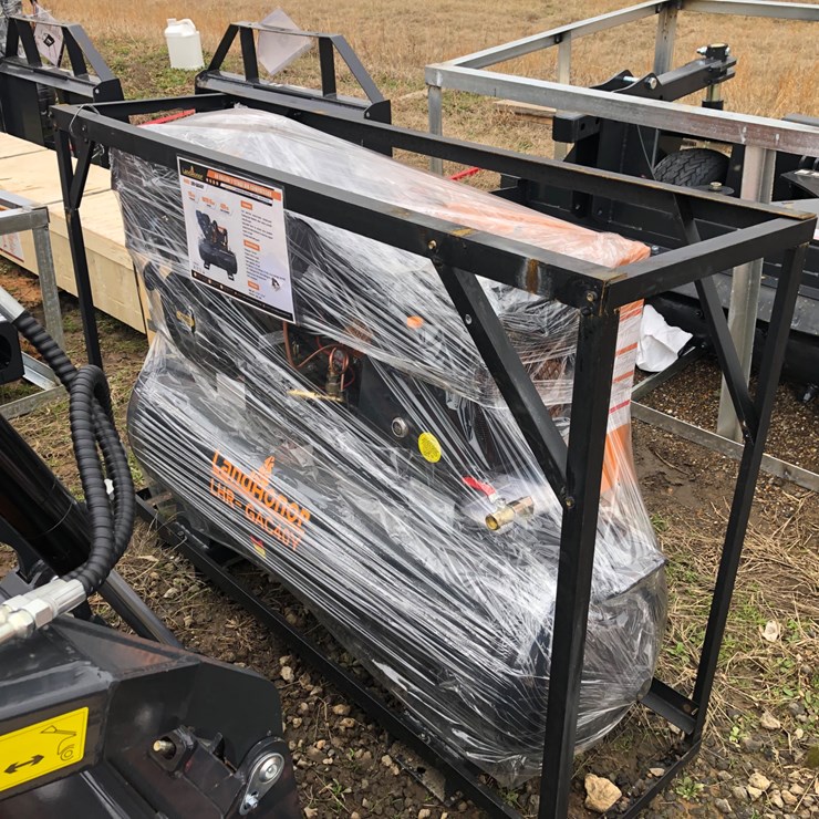 #35 • 40 GALLON AIR COMPRESSOR