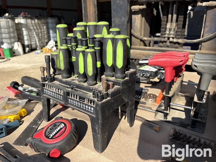 skid-of-shop-tools-image-13