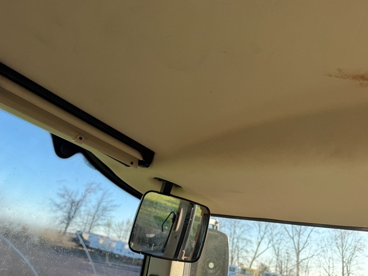 2017-john-deere-6120m-image-74