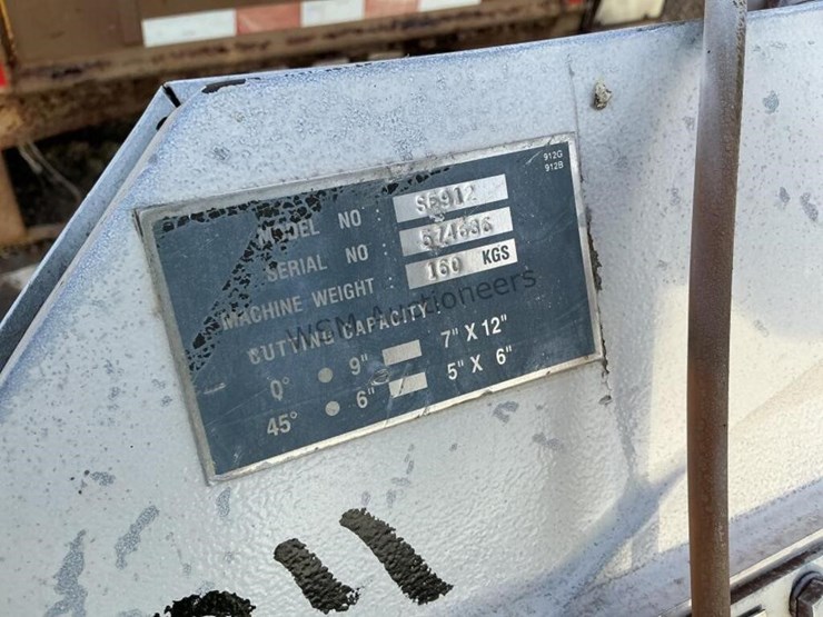 dake-johnson-bandsaw-image-5