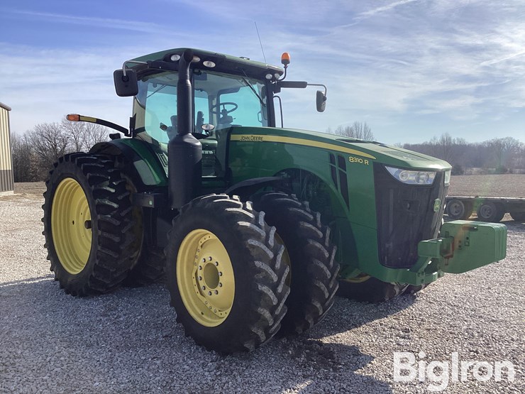 2011-john-deere-8310r-image-3
