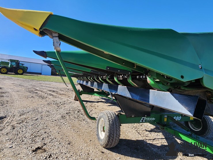 2022-john-deere-c8r-image-17