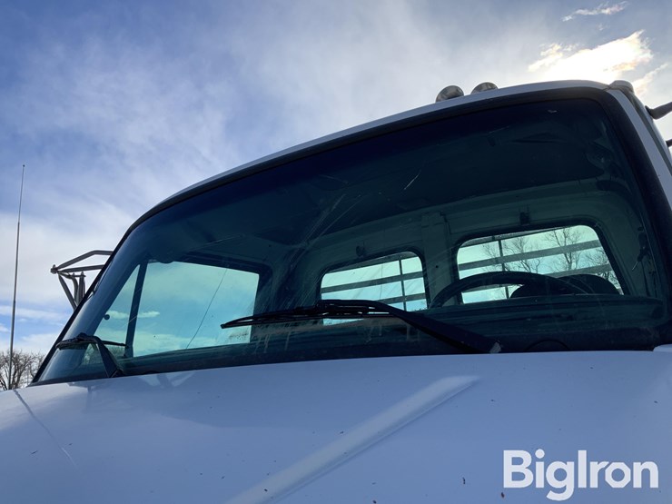 2001-sterling-m7500-image-13