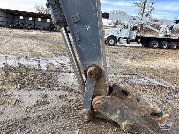 2016-john-deere-470g-hydraulic-excavator-image-25