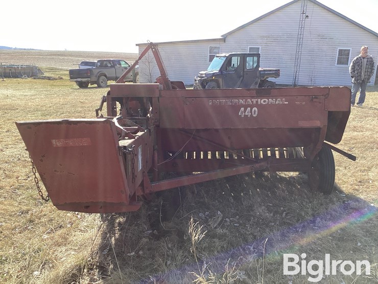 international-440-image-6