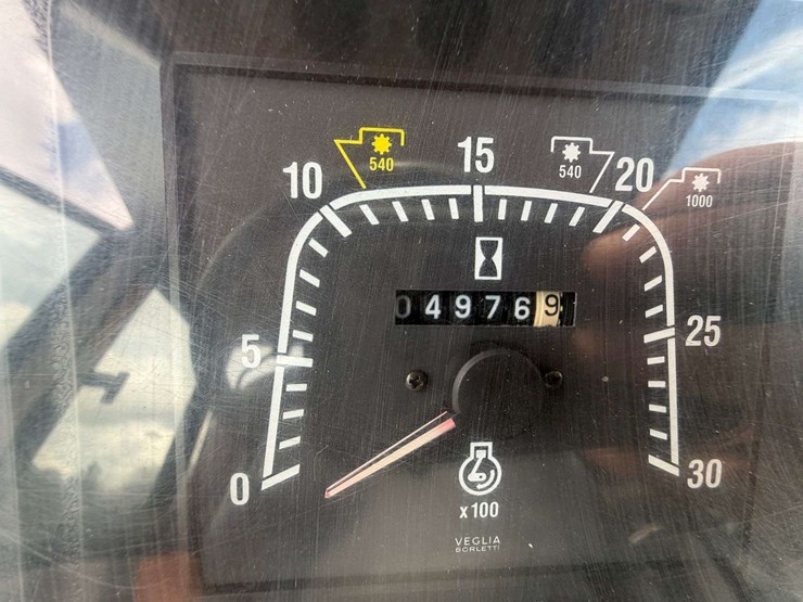 1998-new-holland-ts100-image-25