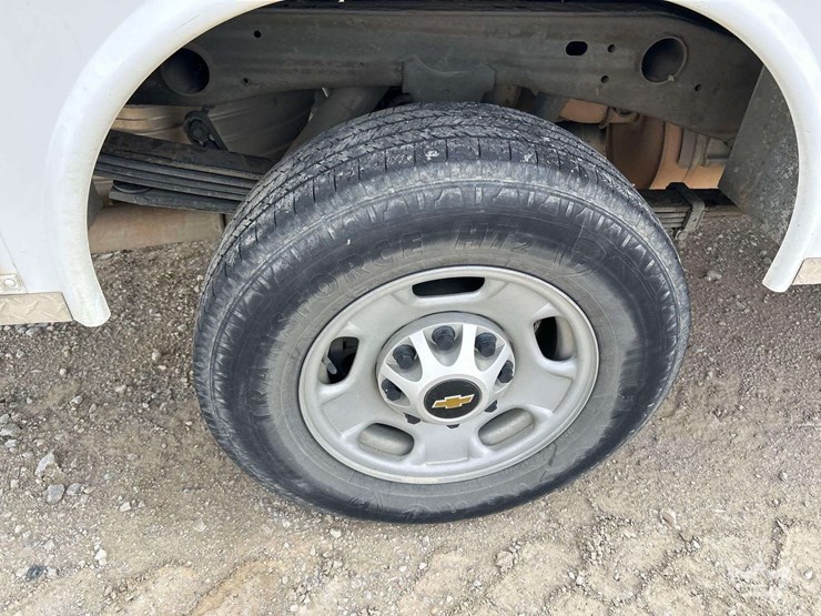 2021-chevrolet-silverado-2500-image-31