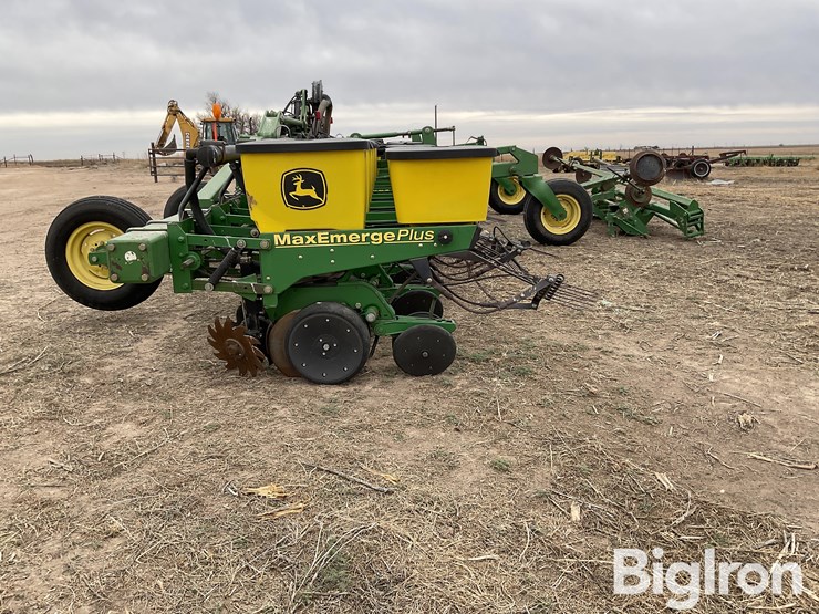 john-deere-1720-image-8