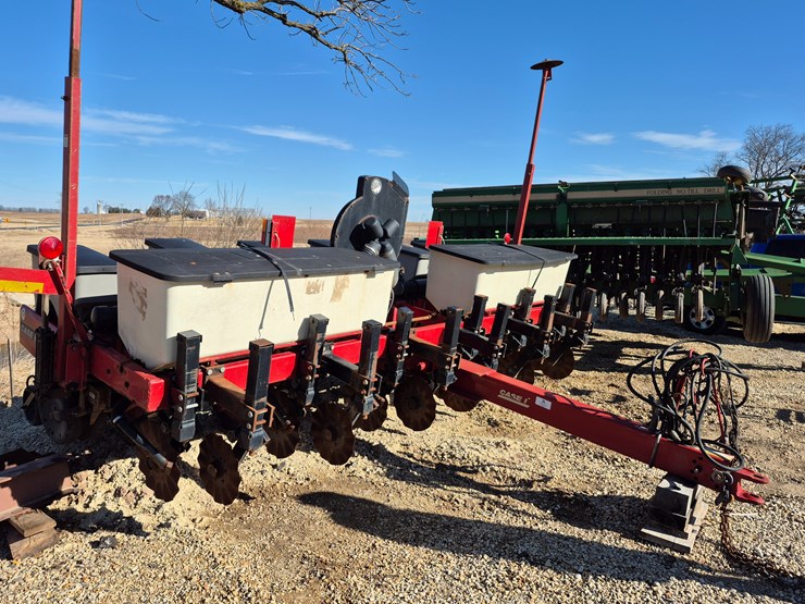 2008-case-ih-1200-image-2