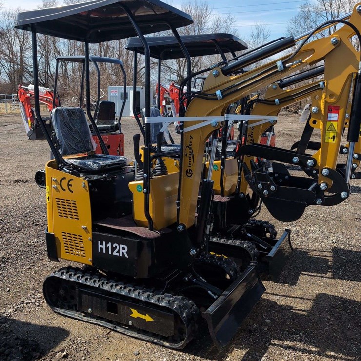 CFG Industrial Mini Excavator - H12R