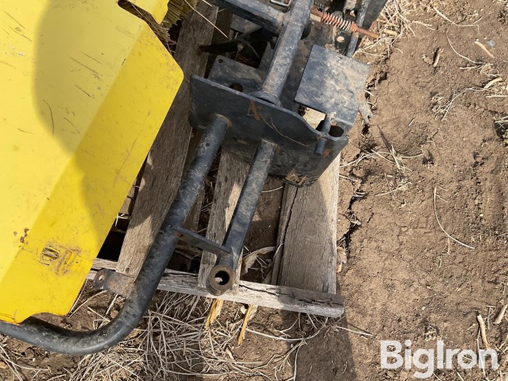 john-deere-52-image-12