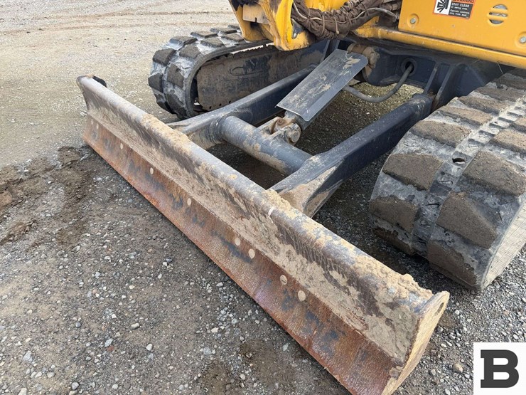 2012-deere-50d-image-9