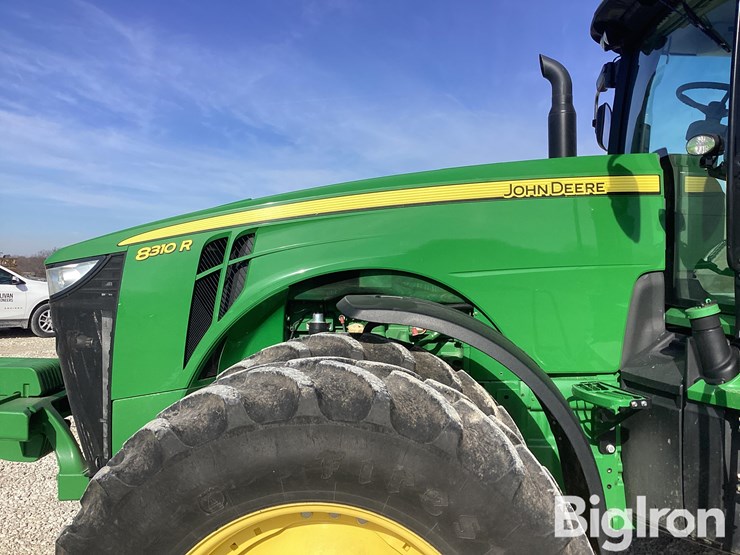 2011-john-deere-8310r-image-16