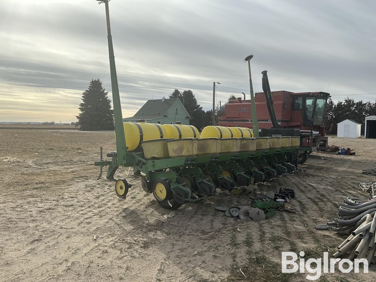 john-deere-7000-image-7