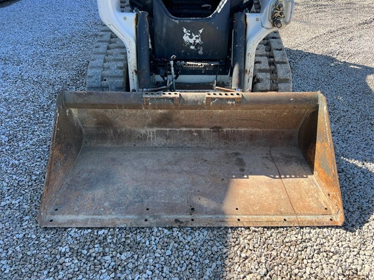 2022-bobcat-t64-image-10