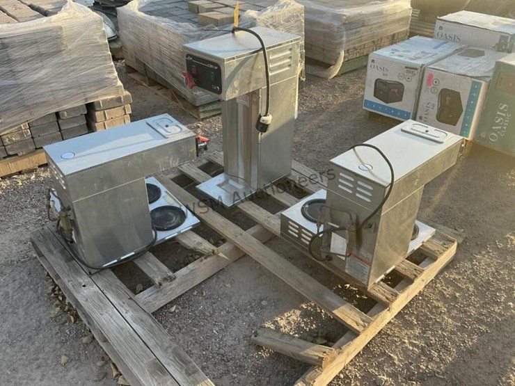 pallet-of-assorted-coffee-makers-image-4