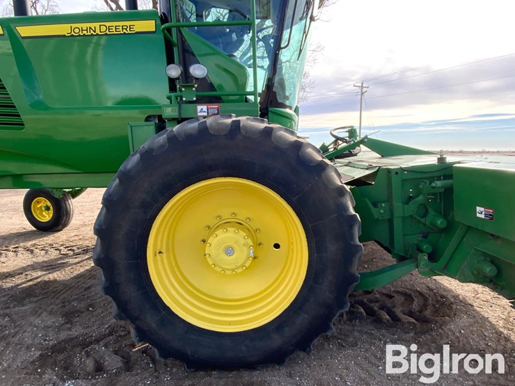 2015-john-deere-w235-image-13