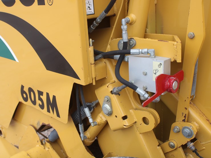 2005-vermeer-605m-image-19