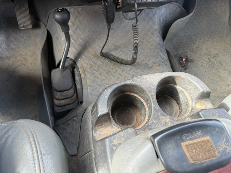 2006-ford-f550-image-33