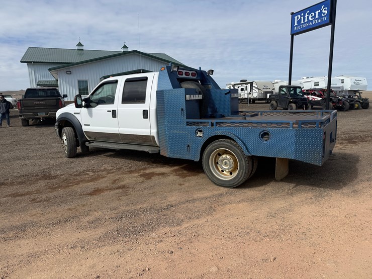 2006-ford-f550-image-3