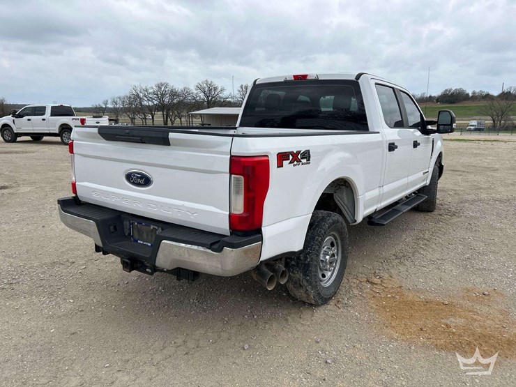 2019-ford-f250-image-3