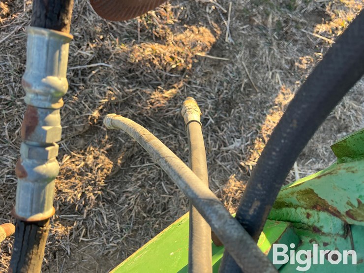 john-deere-2700-image-10