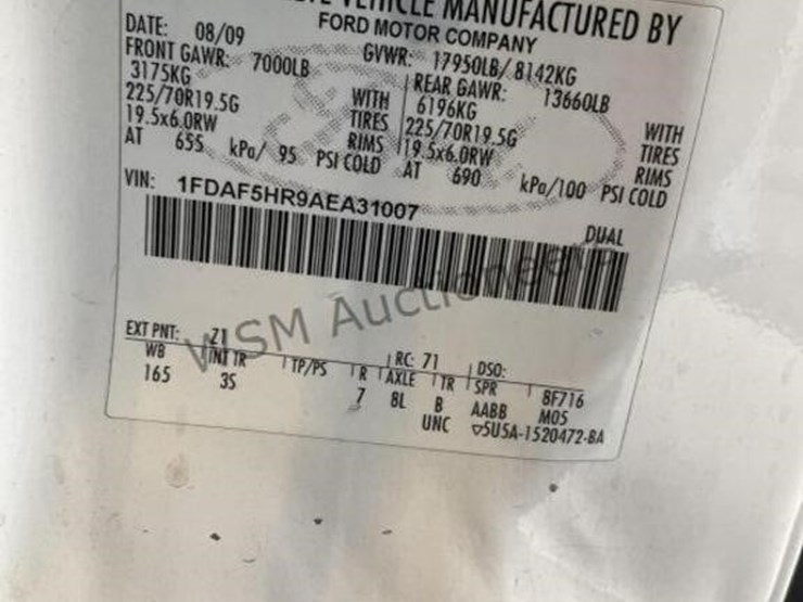 2010-ford-f550-image-15