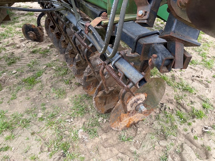 john-deere-25-image-57