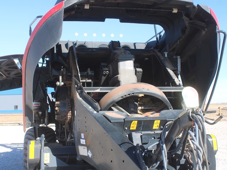 2019-case-ih-lb434xl-image-17