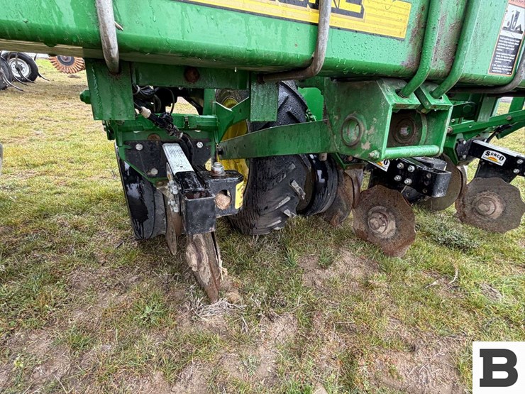 2008-john-deere-1700-image-14