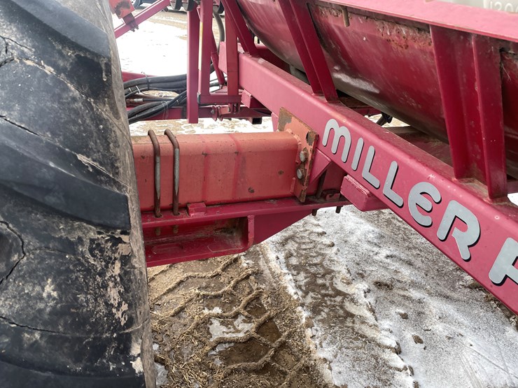 #1062-•-miller-pro-60'-sprayer-(somerset,-wi)-image-27