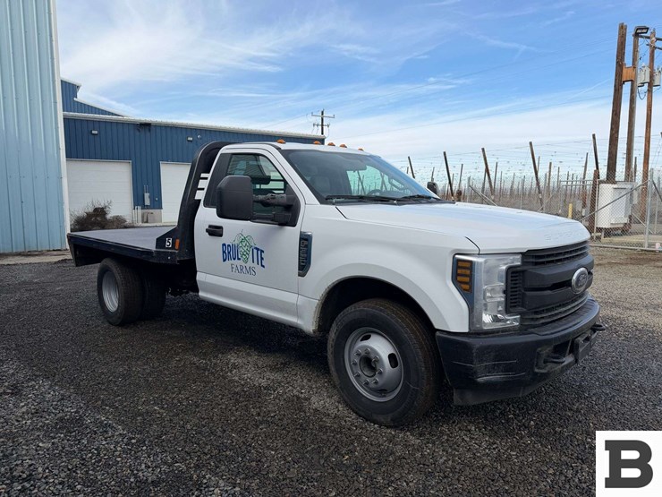 2019-ford-f350-image-8