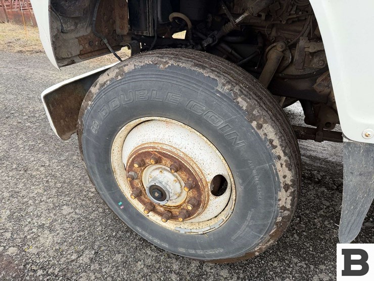 1980-ford-9000-image-20