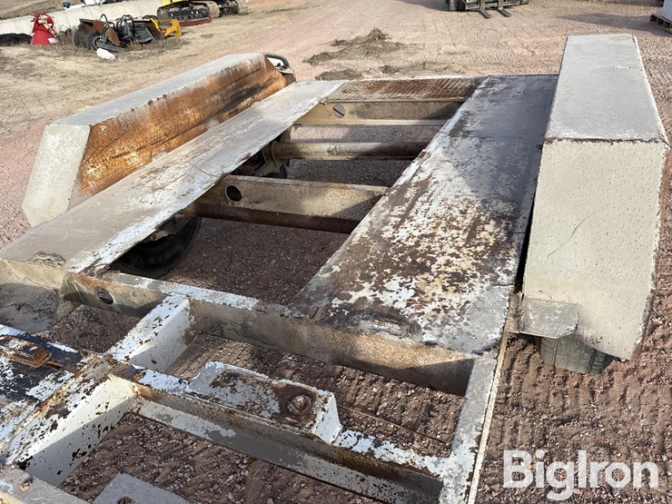 2012-shop-built-trailer-image-17