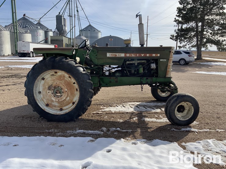 1965-oliver-1650-image-4