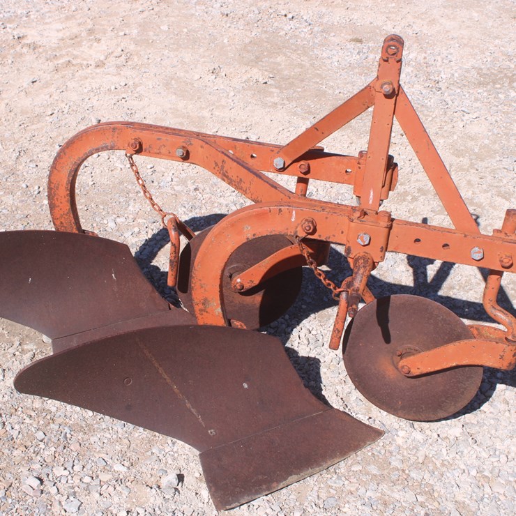 #2042 • DEARBORN 2 Bottom Plow
