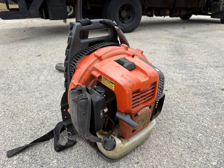#9131-•-husqvarna-backpack-blower-(new-berlin,-wi)-image-4
