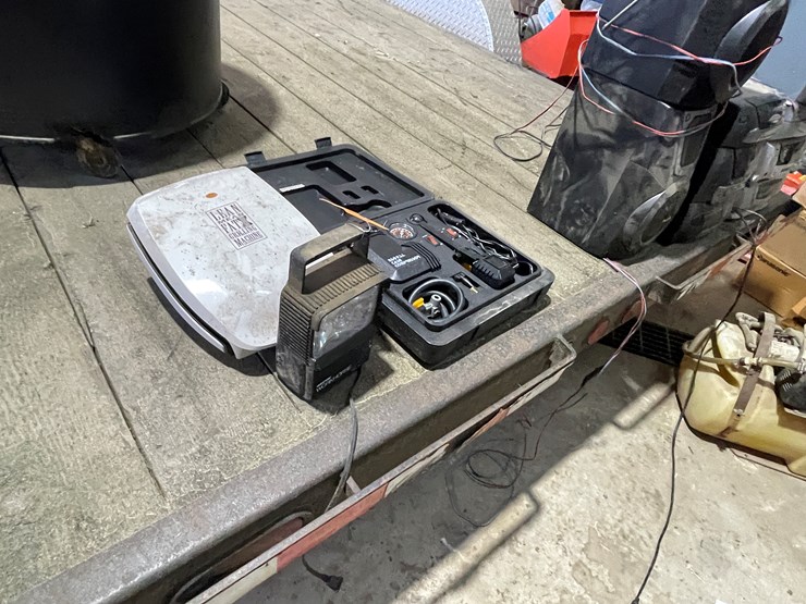 #7219-•-rayovac-workhorse-flash-light-image-3