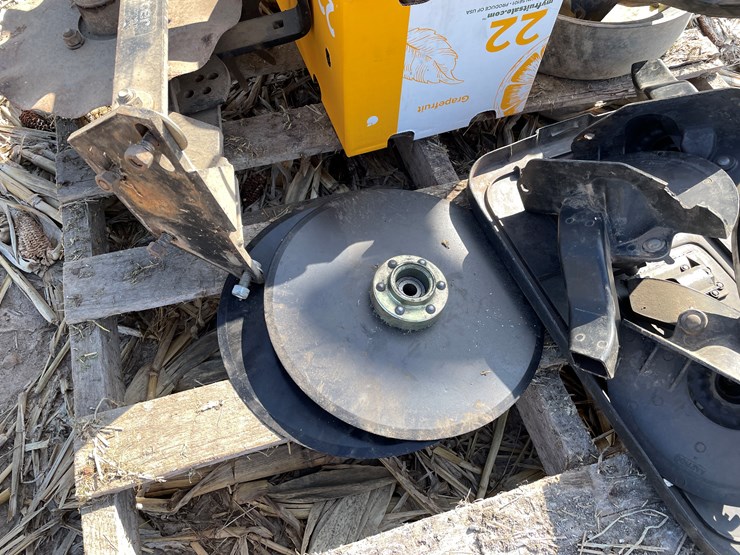 john-deere-7000-image-45