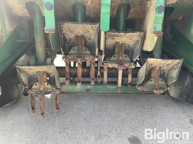 massey-ferguson-730-image-14