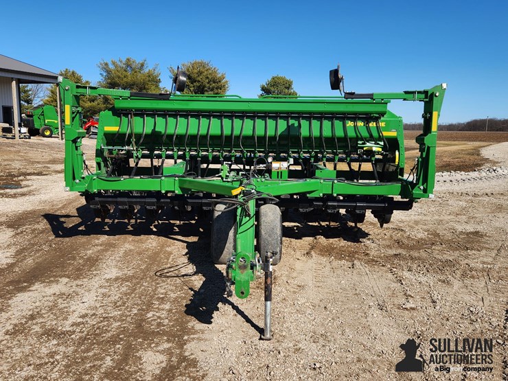 2017-john-deere-1590-image-2