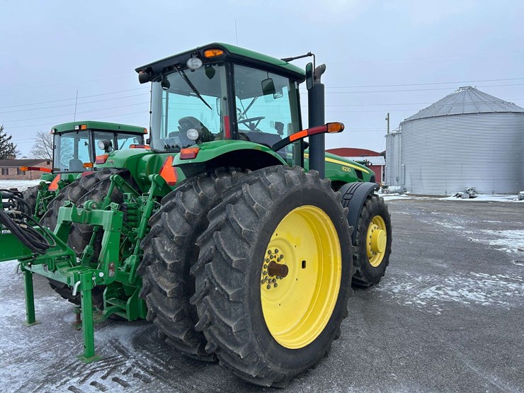 2007-john-deere-8230-image-3