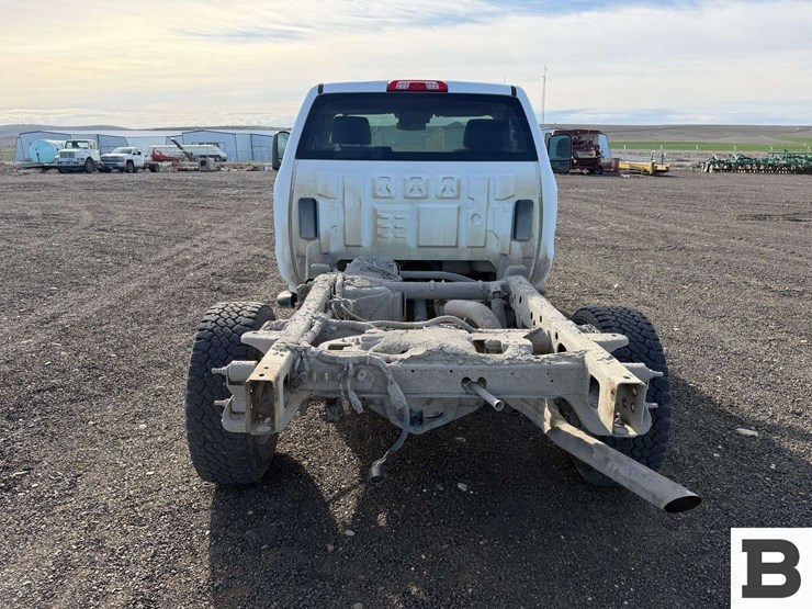 2018-chevrolet-silverado-3500-image-4