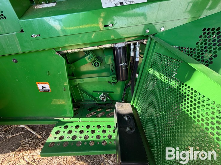 2021-john-deere-s770-image-14