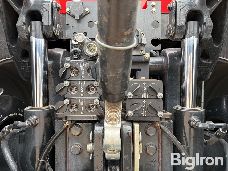 2013-case-ih-magnum-260-image-19